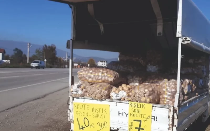 Düzce Zabıtası’ndan seyyarlara ceza!