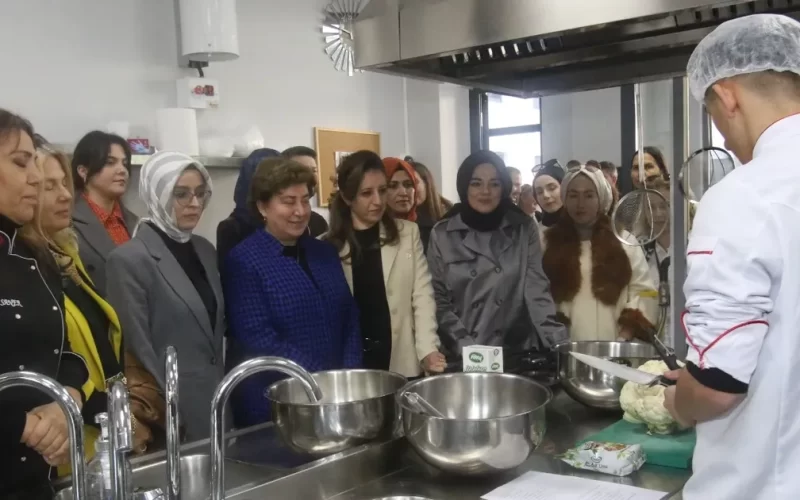 Kocaeli’de ‘Yol Arkadaşım’ projesine destek