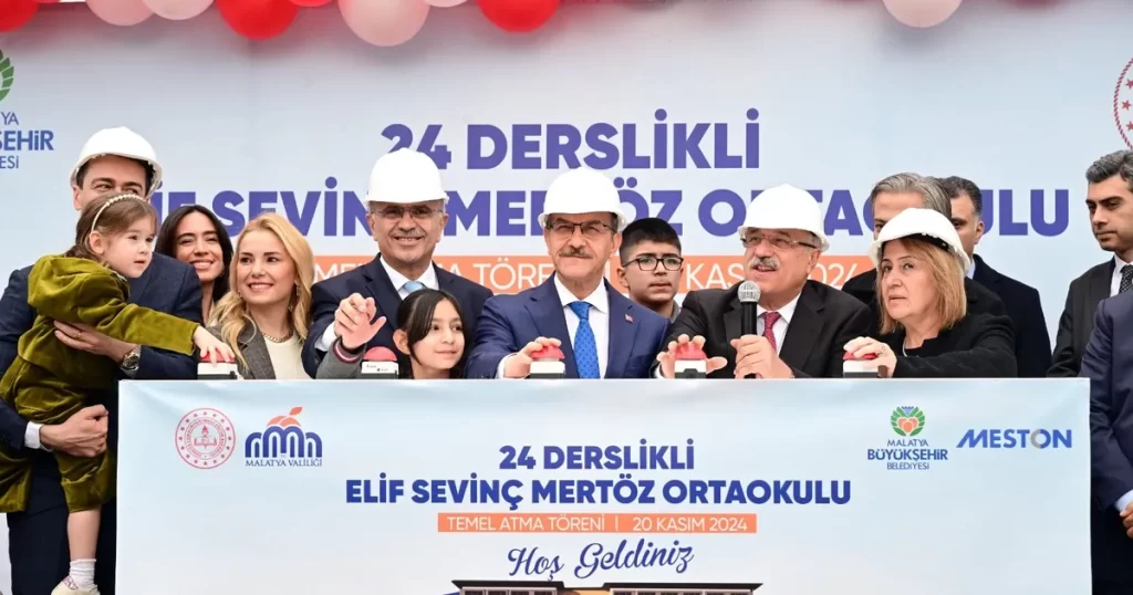 Malatya’da depremzedeler için 24 derslikli okul temeli atıldı